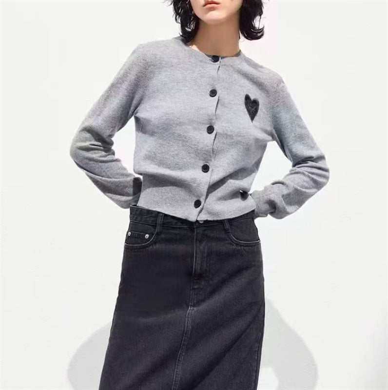 French Style Temperament Gray Embroidery Love Knitwear For Women